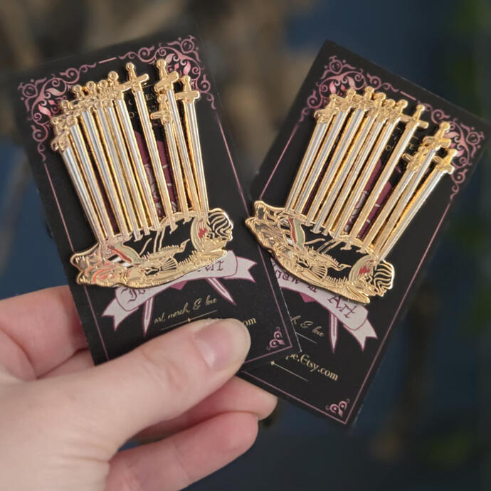 Tarot pins.